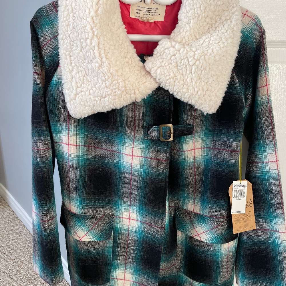 Billabong Brand New plaid Jacket